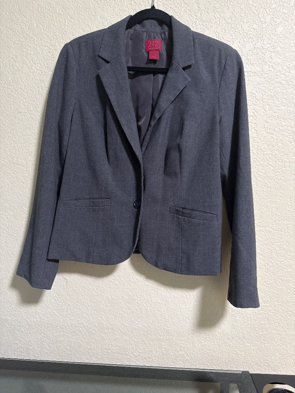 212 Collection Gray Fully-Lined Fitted Blazer